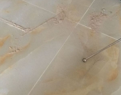 建德瓷砖空鼓维修公司分享粘合剂选择不当在瓷砖铺贴过程中可能导致以下问题